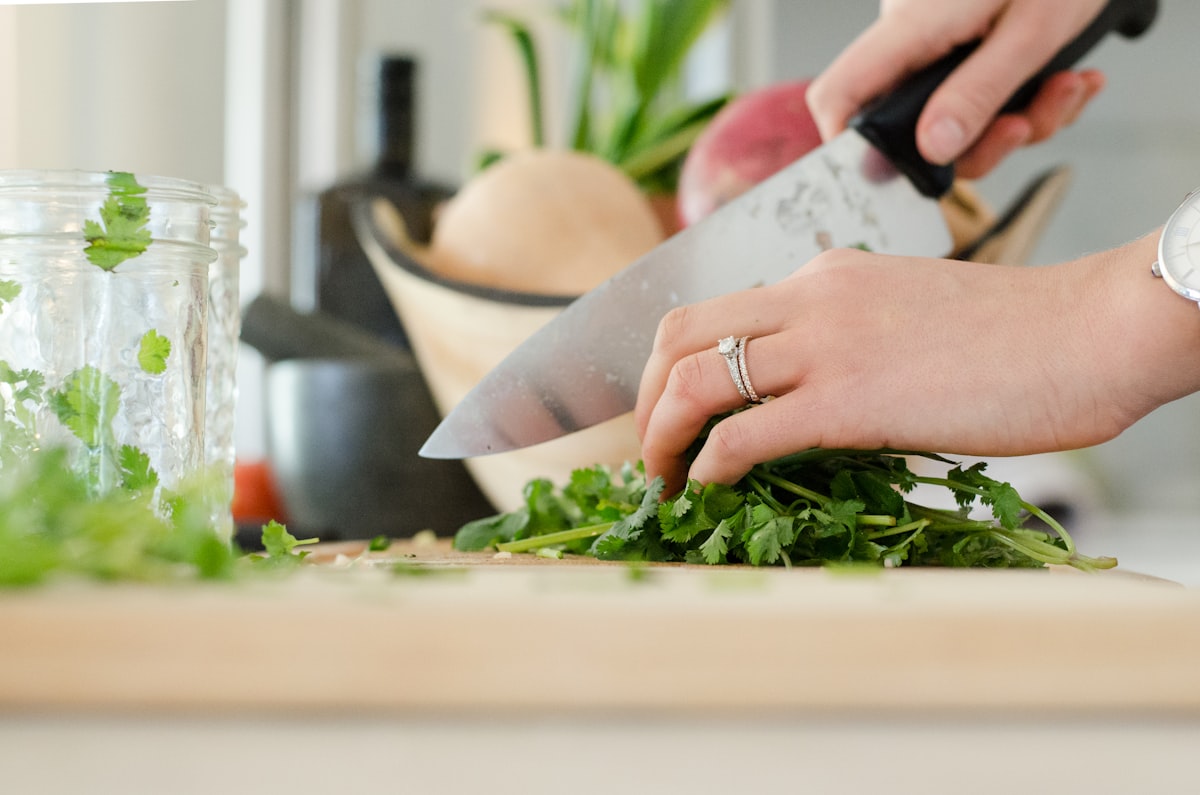 Sopas y caldos con bases nutricionales profundas